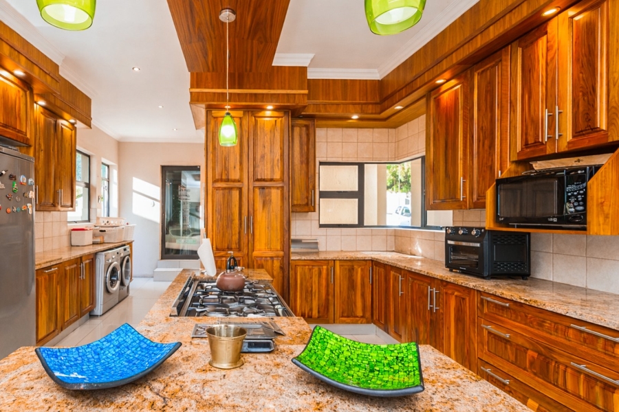 3 Bedroom Property for Sale in Caribbean Beach Club North West